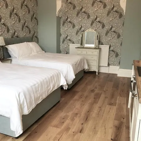 Beautifully Spacious Studio In For 2-4 Guests يورك